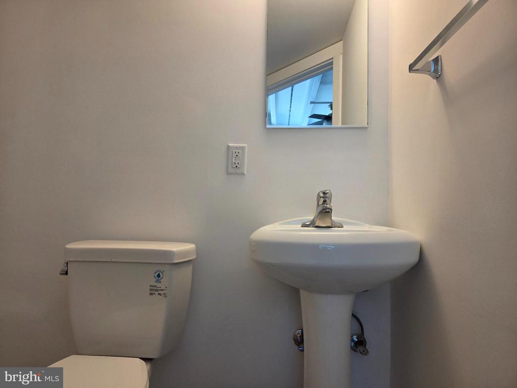 2201 PRINCESS ANNE STREET 100
