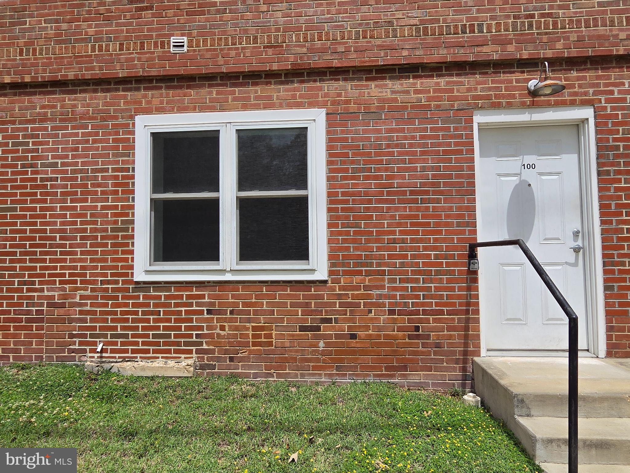2201 PRINCESS ANNE STREET 100