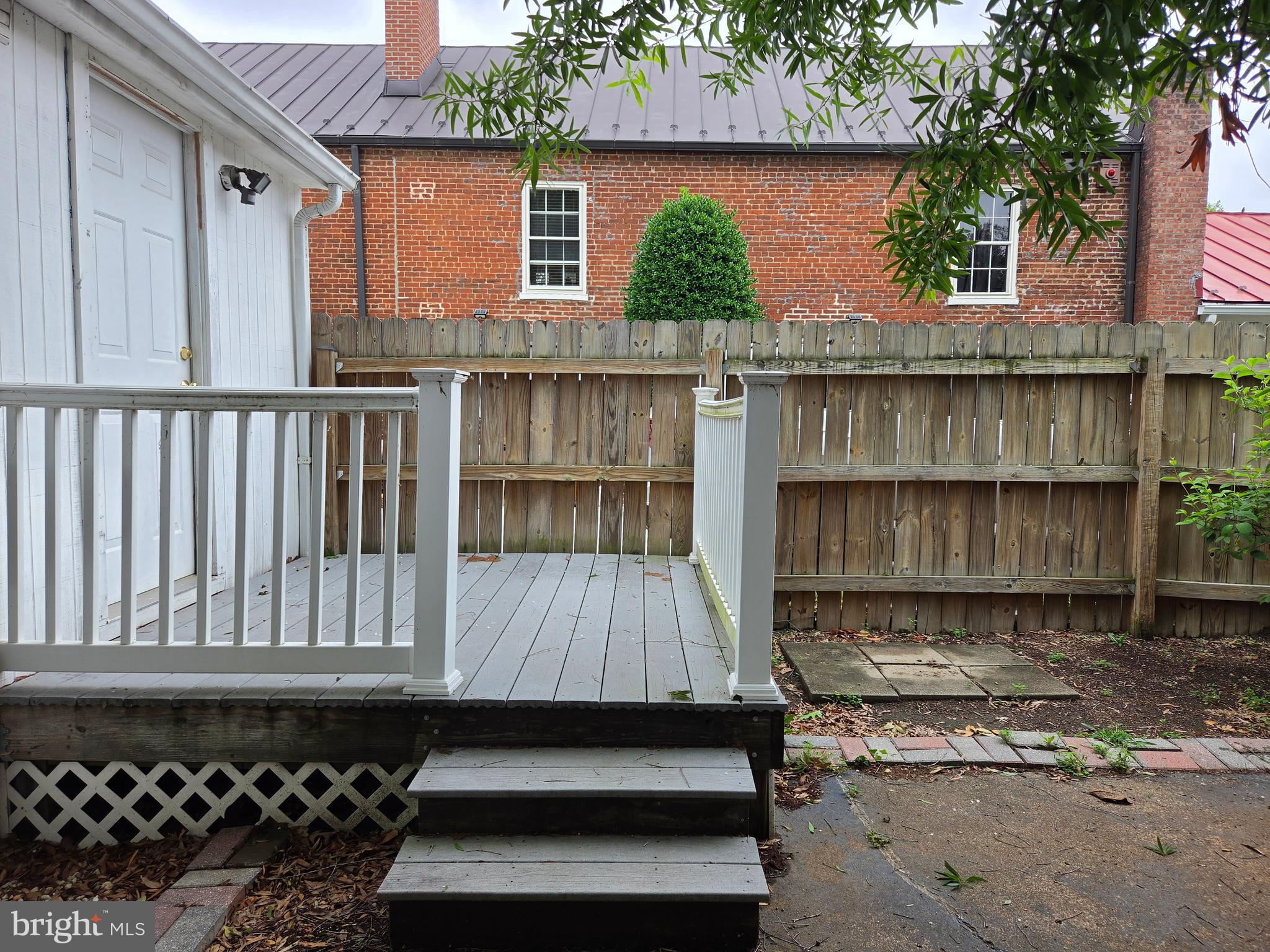 102 FREDERICK STREET