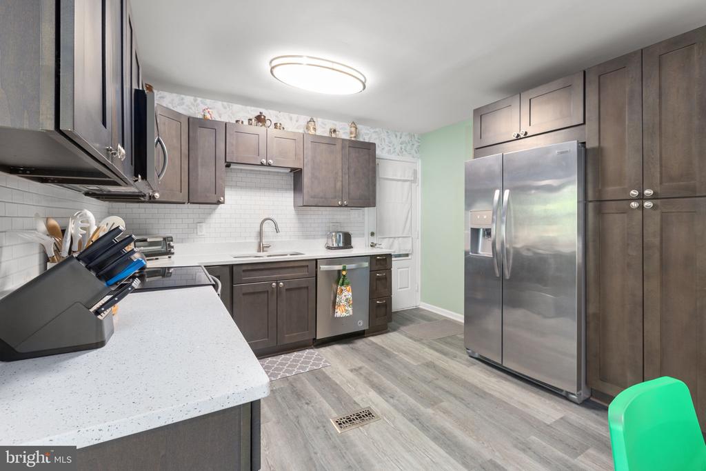 225 MORNINGSIDE DRIVE