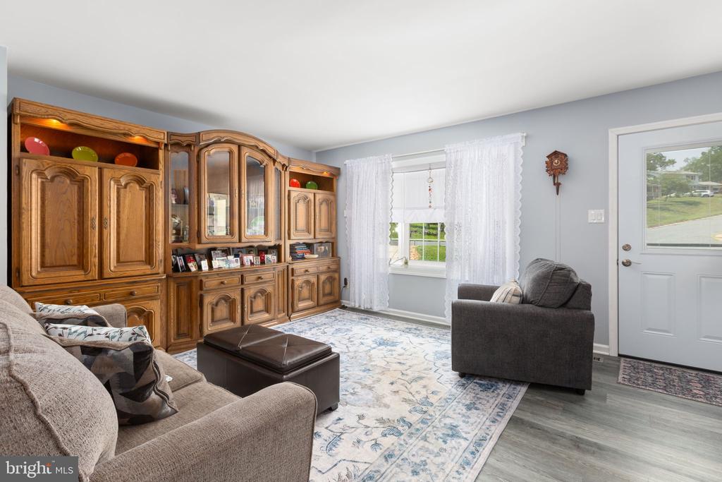225 MORNINGSIDE DRIVE