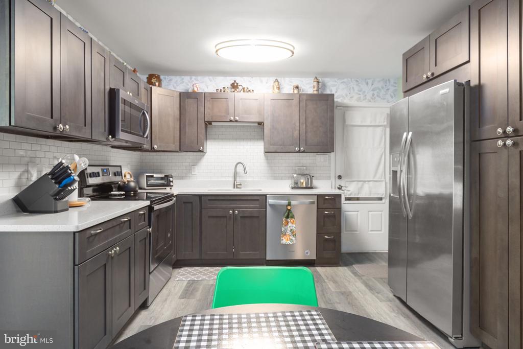 225 MORNINGSIDE DRIVE