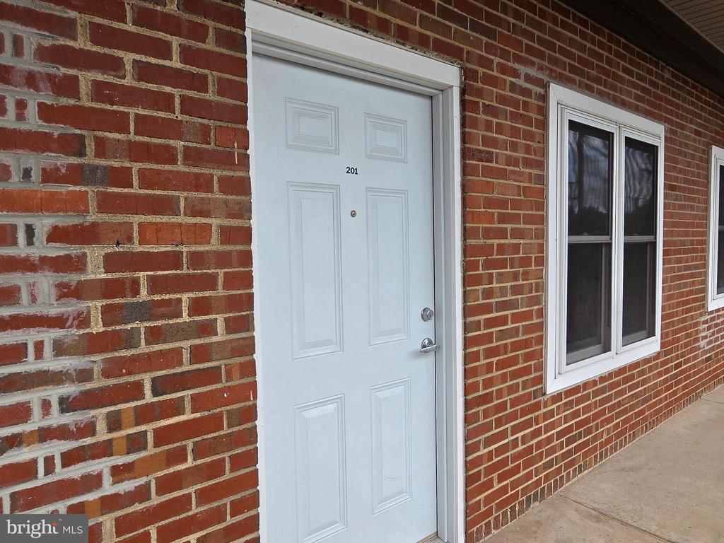 2205 PRINCESS ANNE STREET Unit: 201