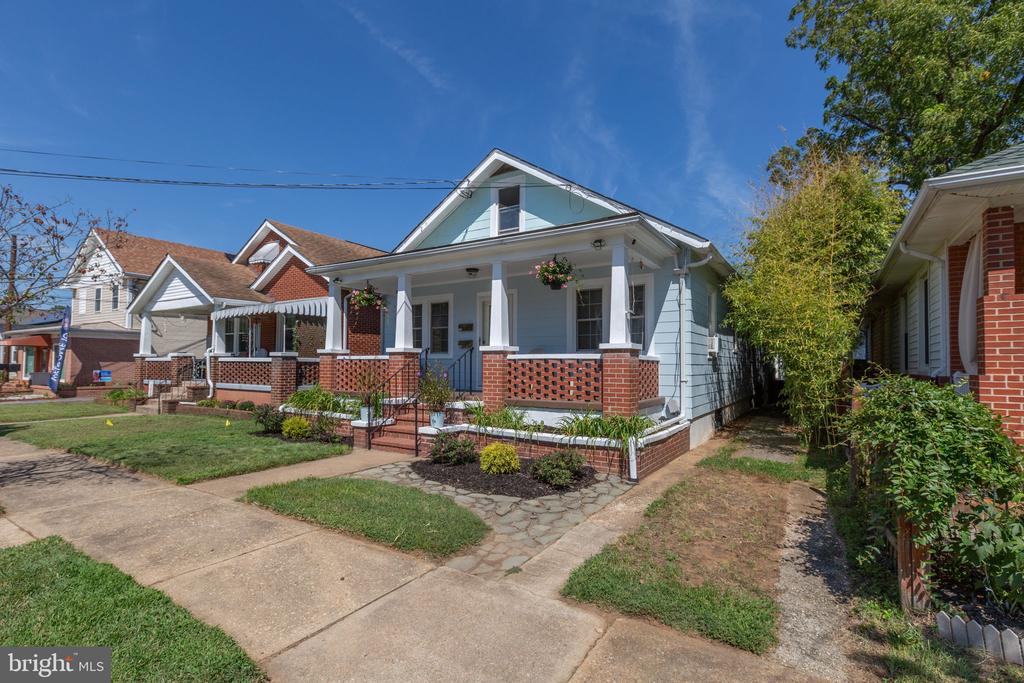 1903 CHARLES STREET