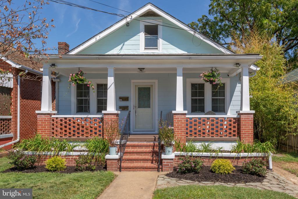 1903 CHARLES STREET