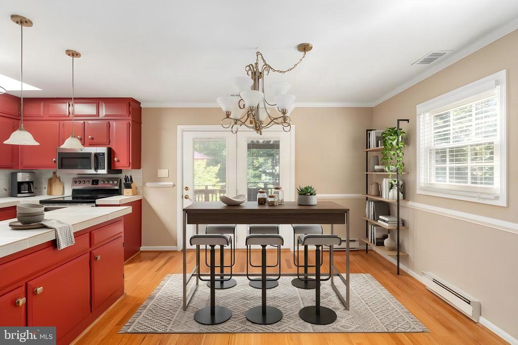 441 DEERWOOD DRIVE