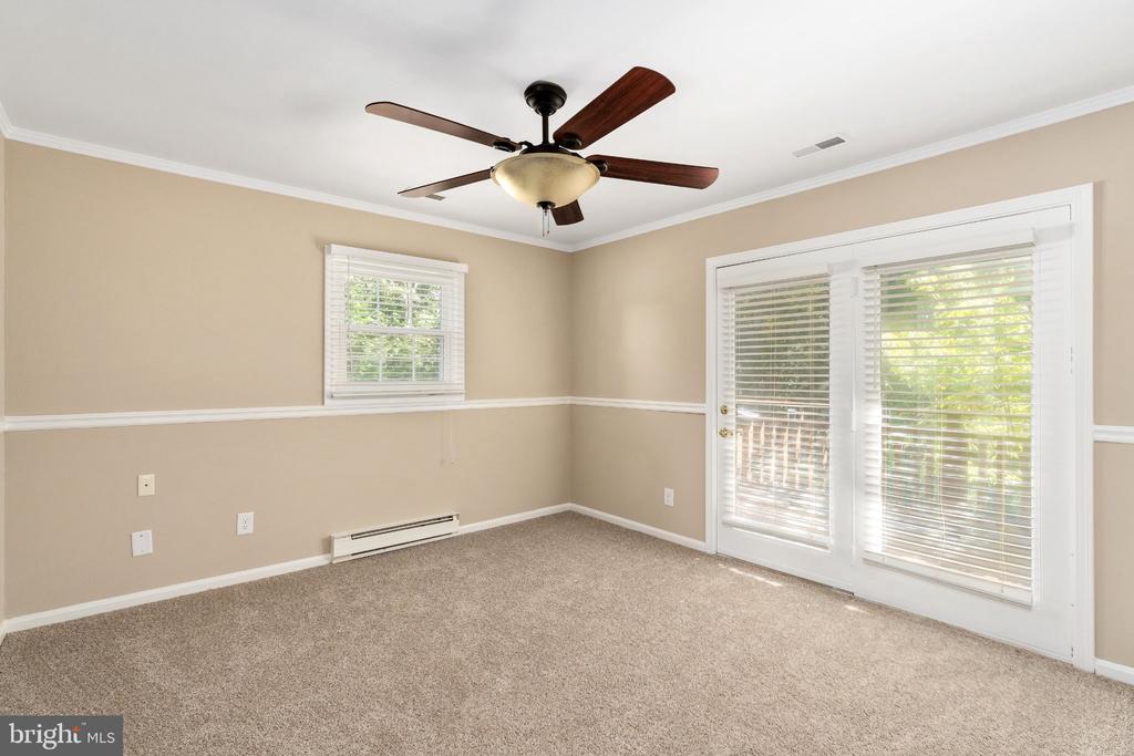 441 DEERWOOD DRIVE