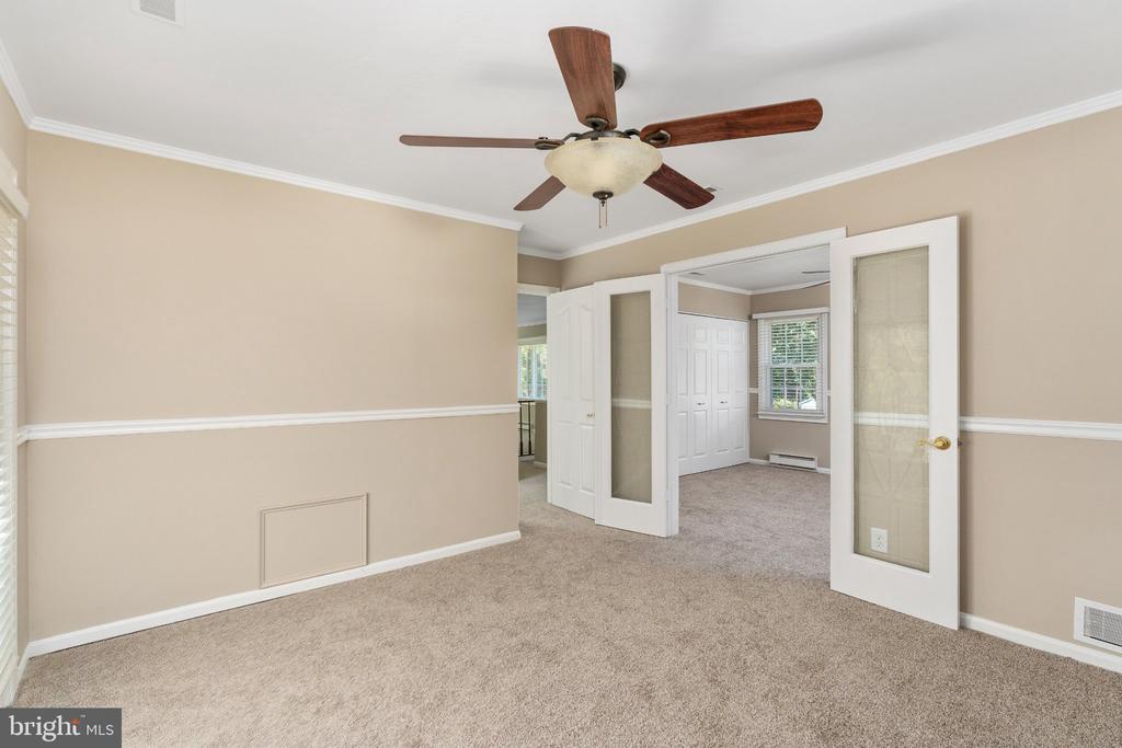 441 DEERWOOD DRIVE