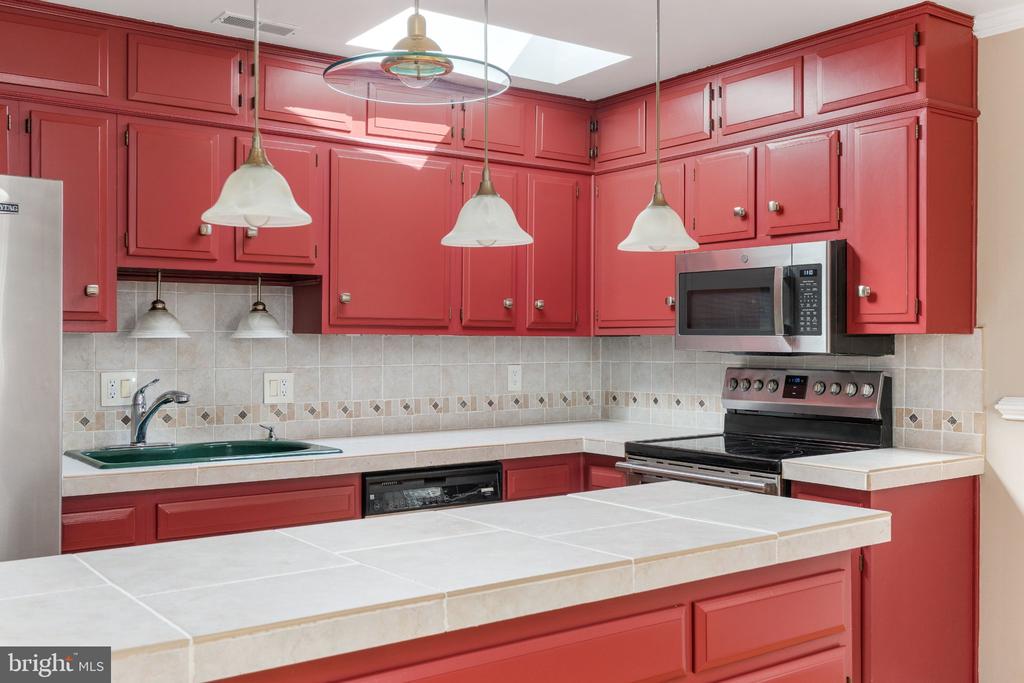 441 DEERWOOD DRIVE