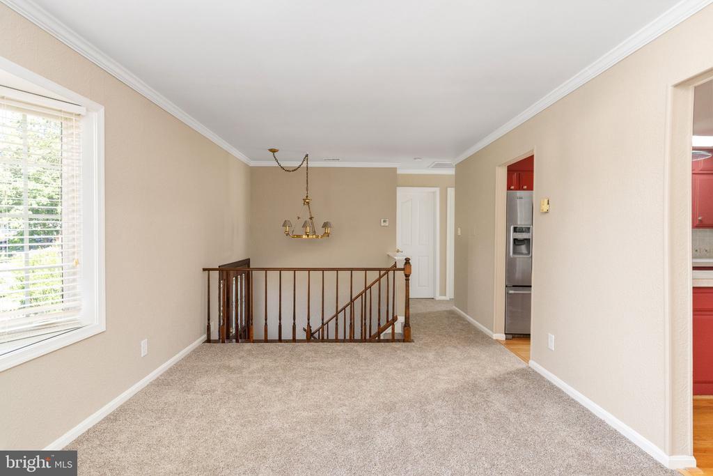 441 DEERWOOD DRIVE