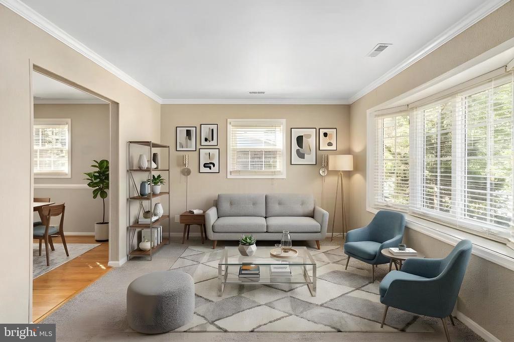441 DEERWOOD DRIVE