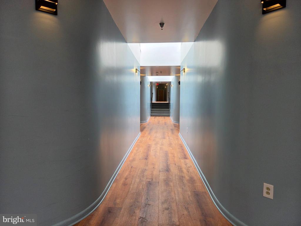 907 CAROLINE STREET Unit: 16
