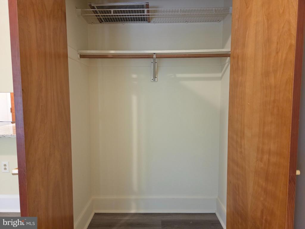 907 CAROLINE STREET Unit: 16