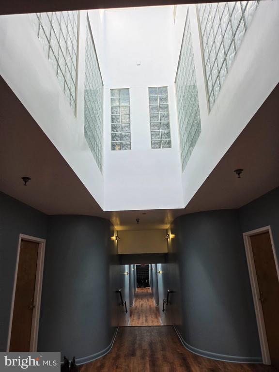 907 CAROLINE STREET Unit: 16