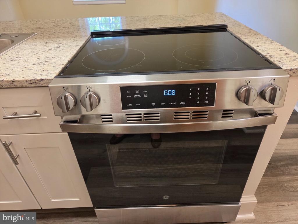 907 CAROLINE STREET Unit: 16