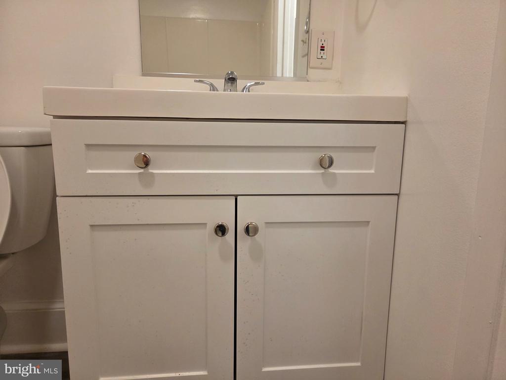 907 CAROLINE STREET Unit: 16