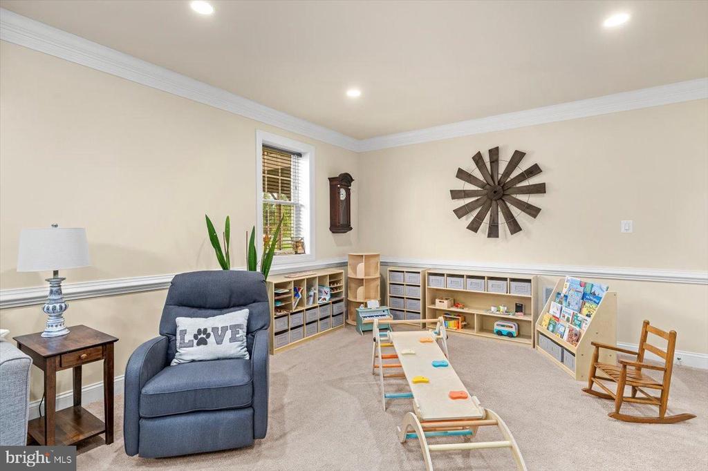 7025 SYCAMORE SPRINGS DRIVE