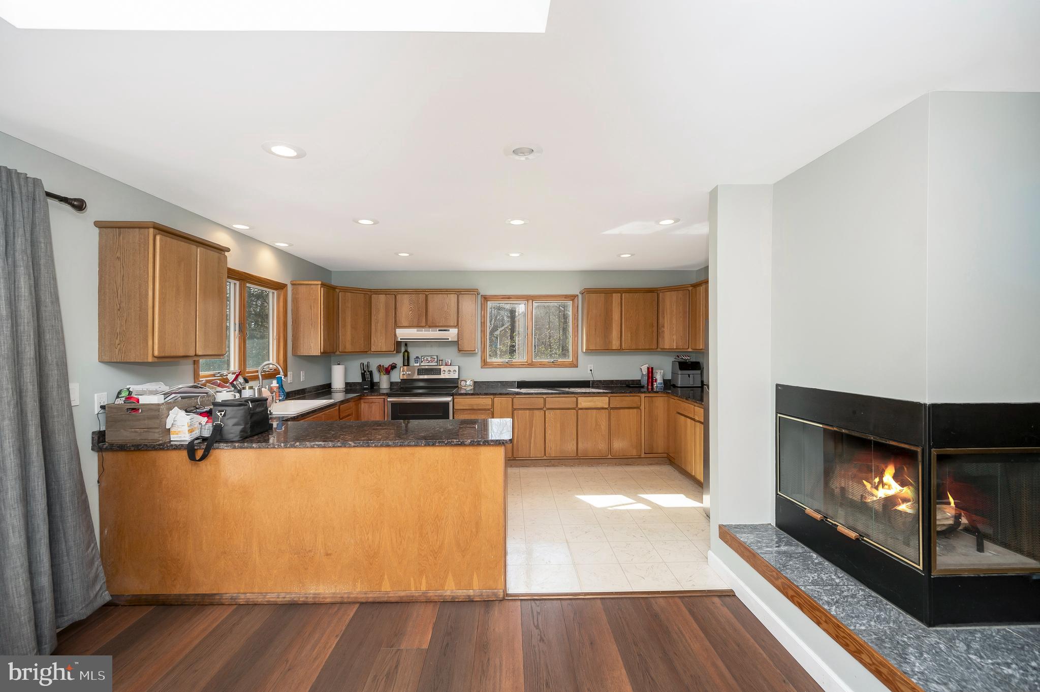 330 HORSESHOE RD
