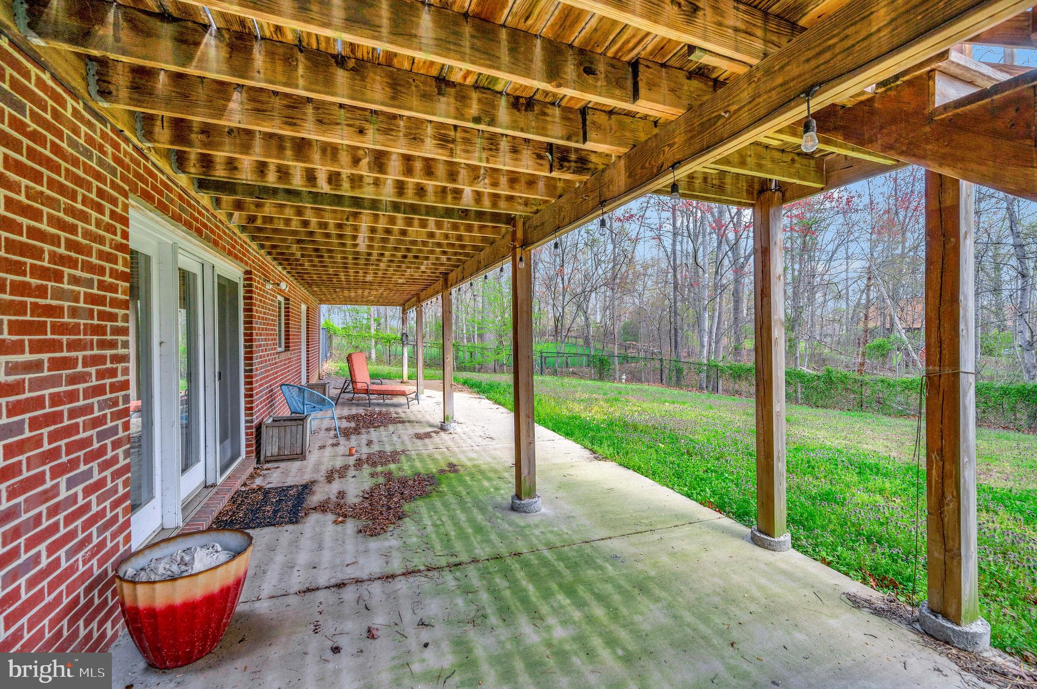 330 HORSESHOE RD