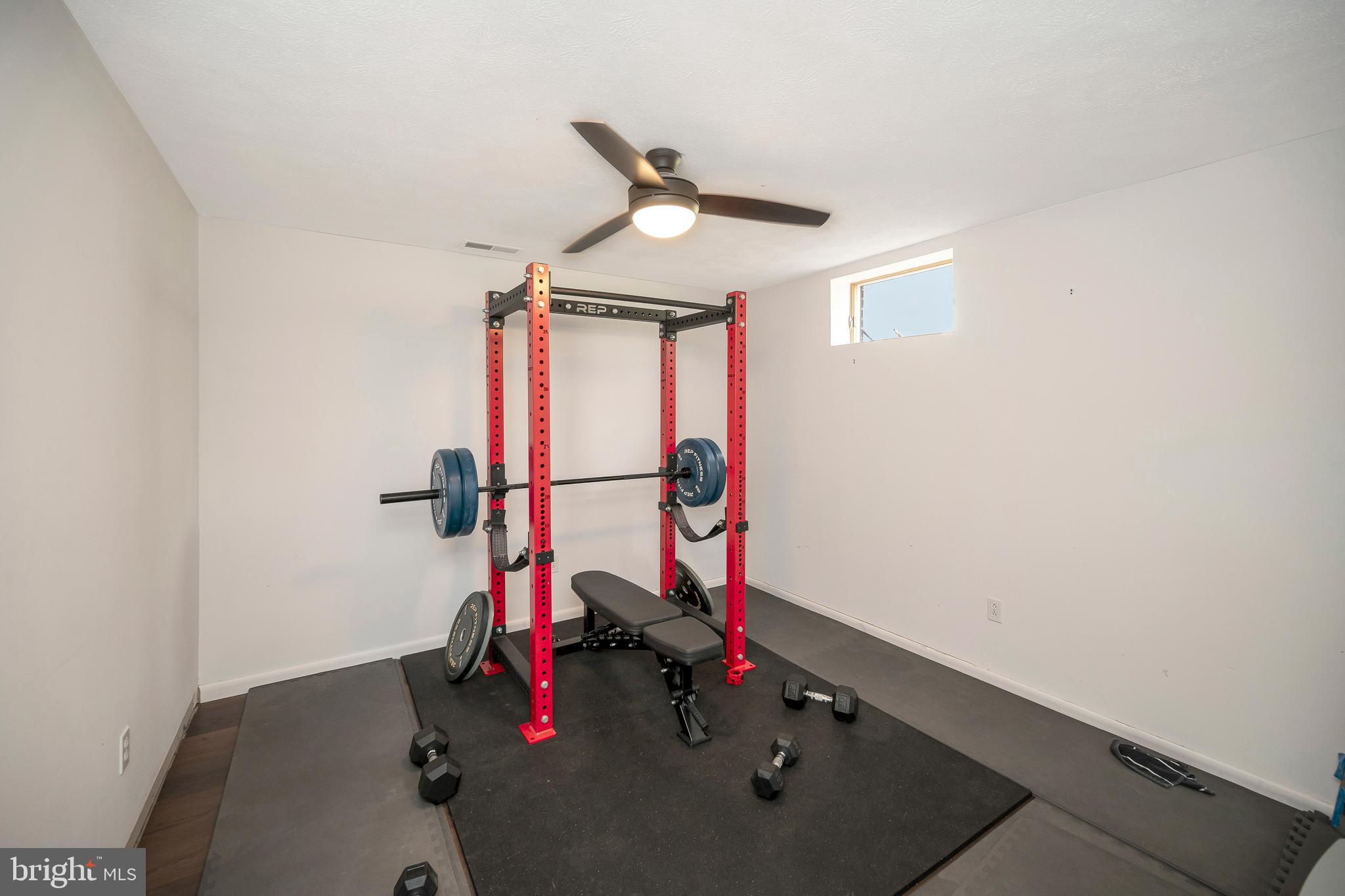330 HORSESHOE RD