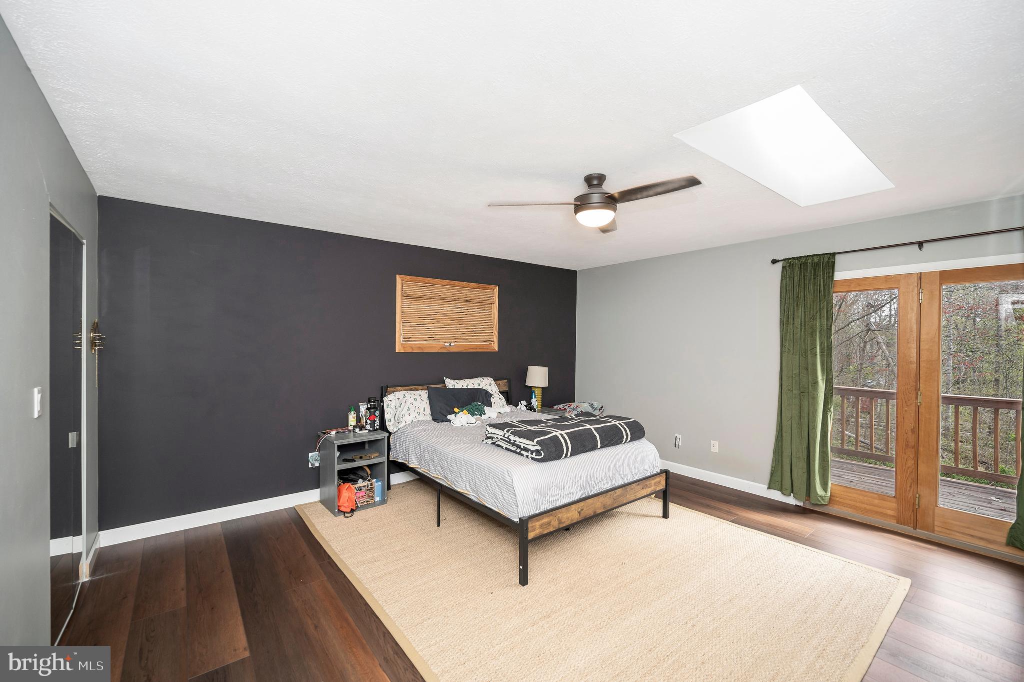 330 HORSESHOE RD