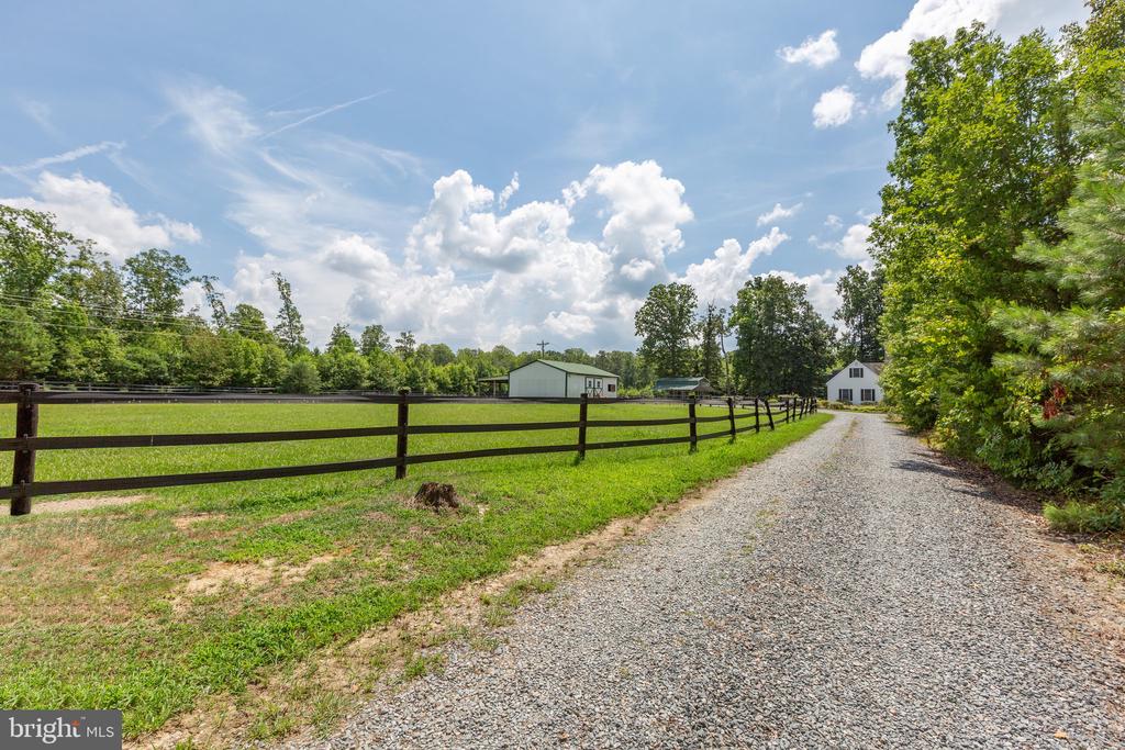 17024 White Pine Rd