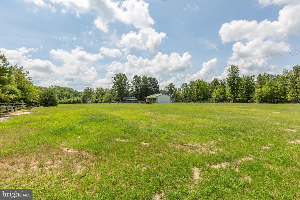 17024 White Pine Rd