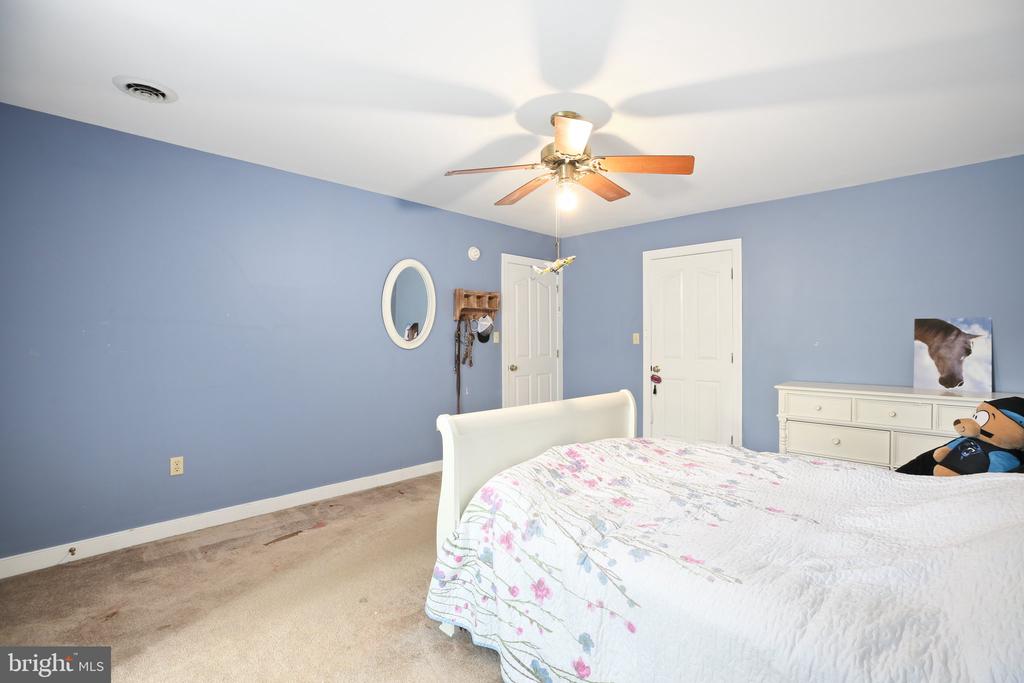 17024 White Pine Rd