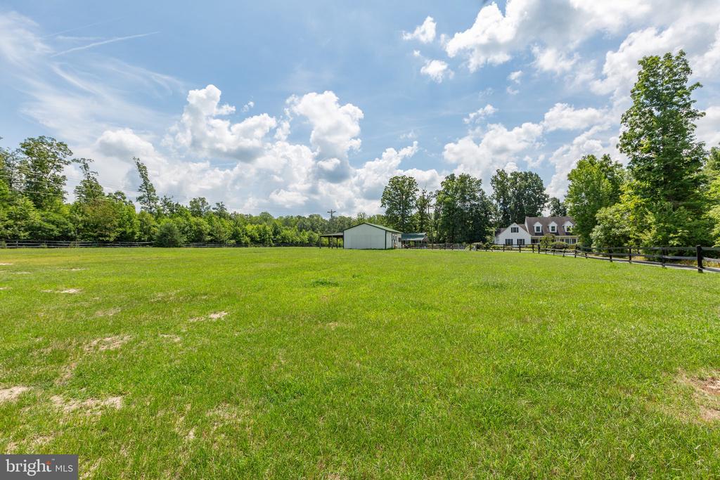 17024 White Pine Rd