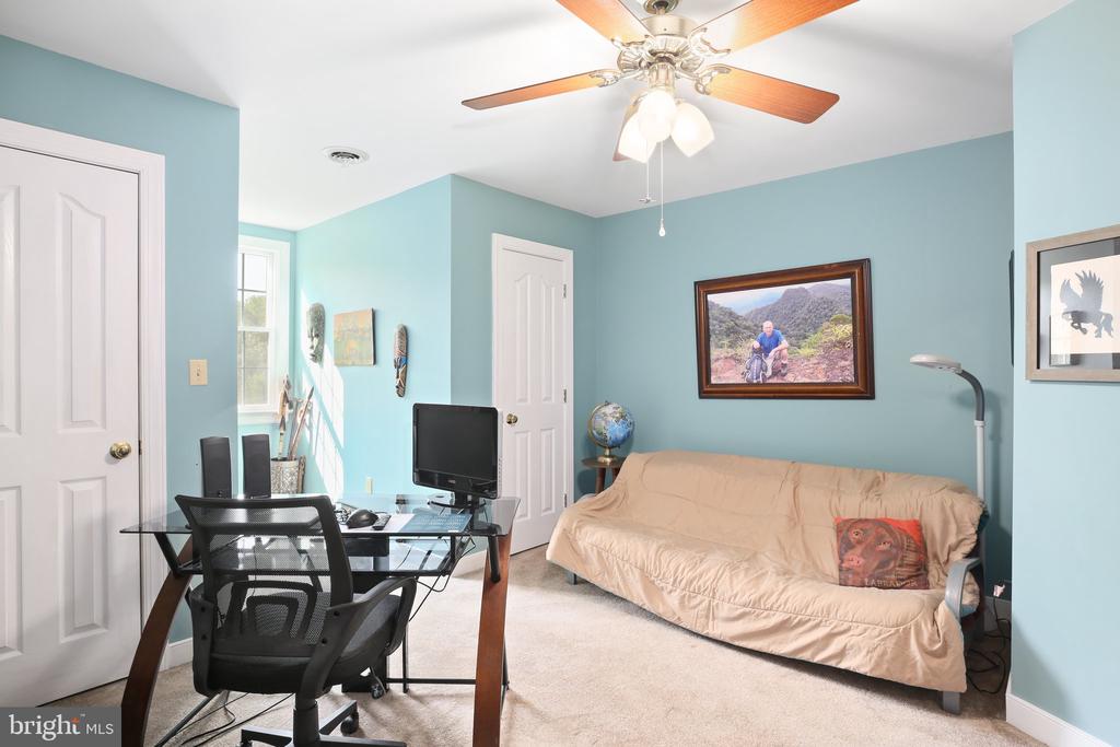 17024 White Pine Rd