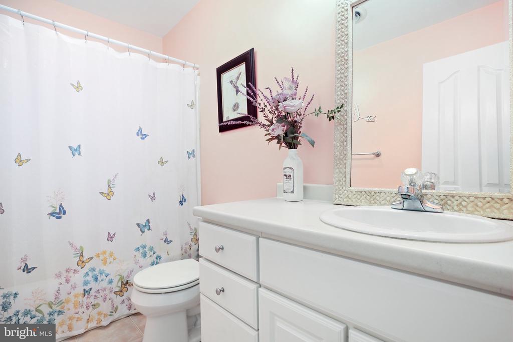 17024 White Pine Rd