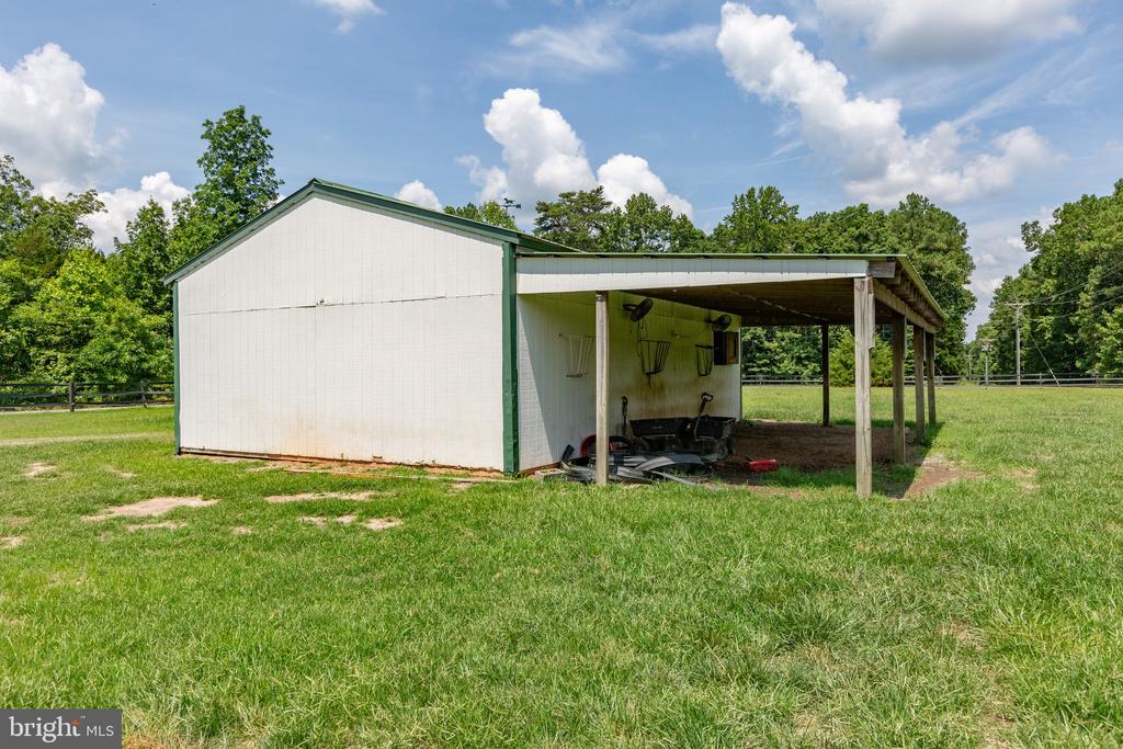 17024 White Pine Rd