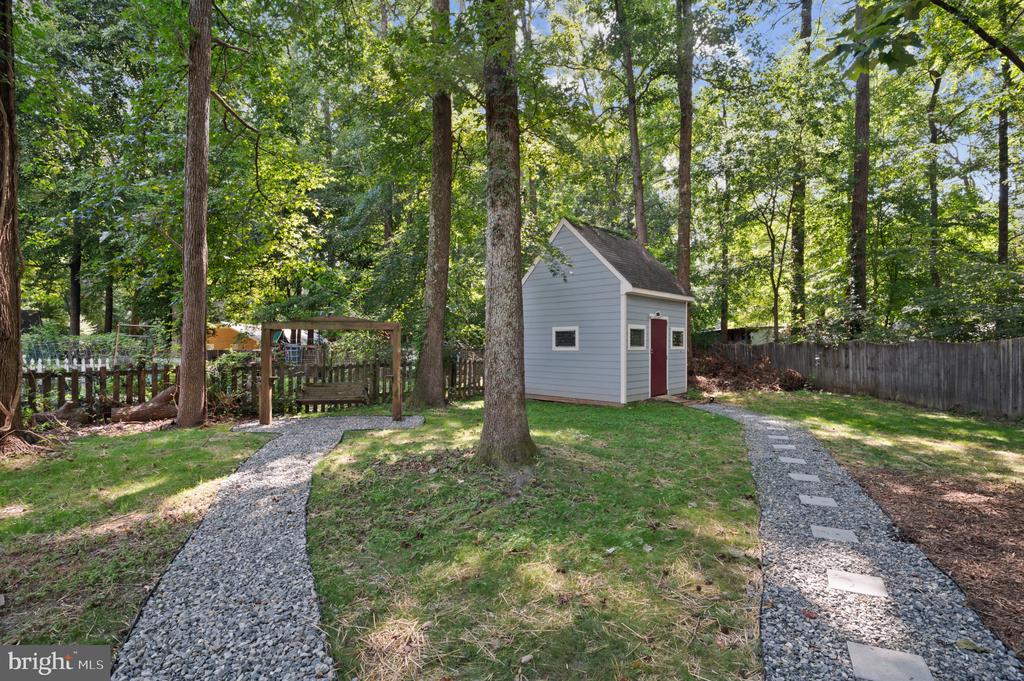 9281 DRAWBRIDGE ROAD