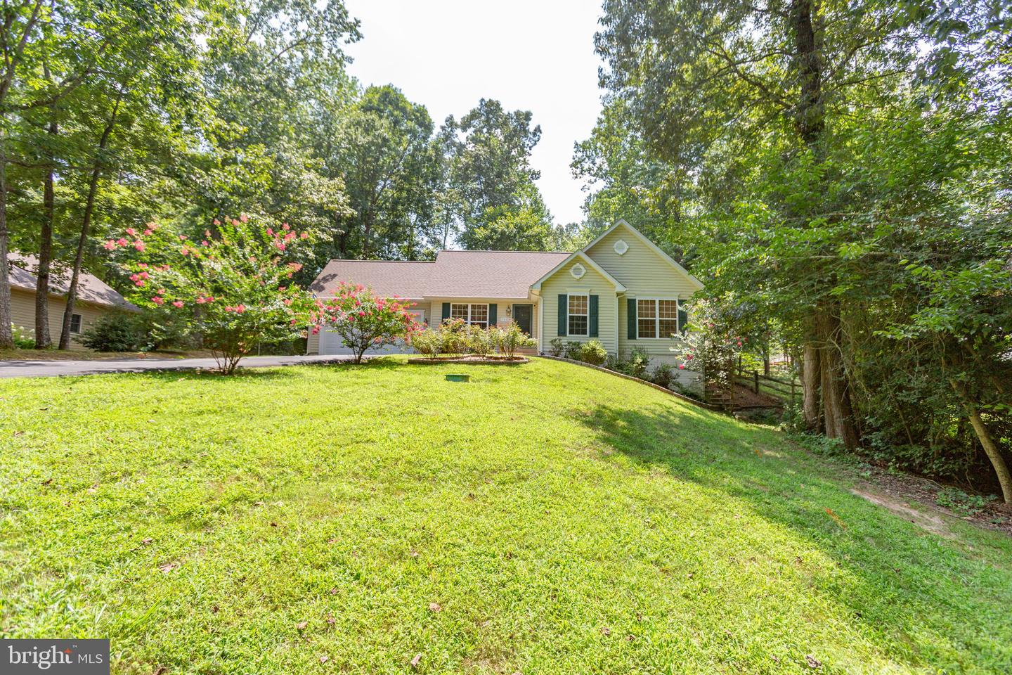 7364 Washington Dr