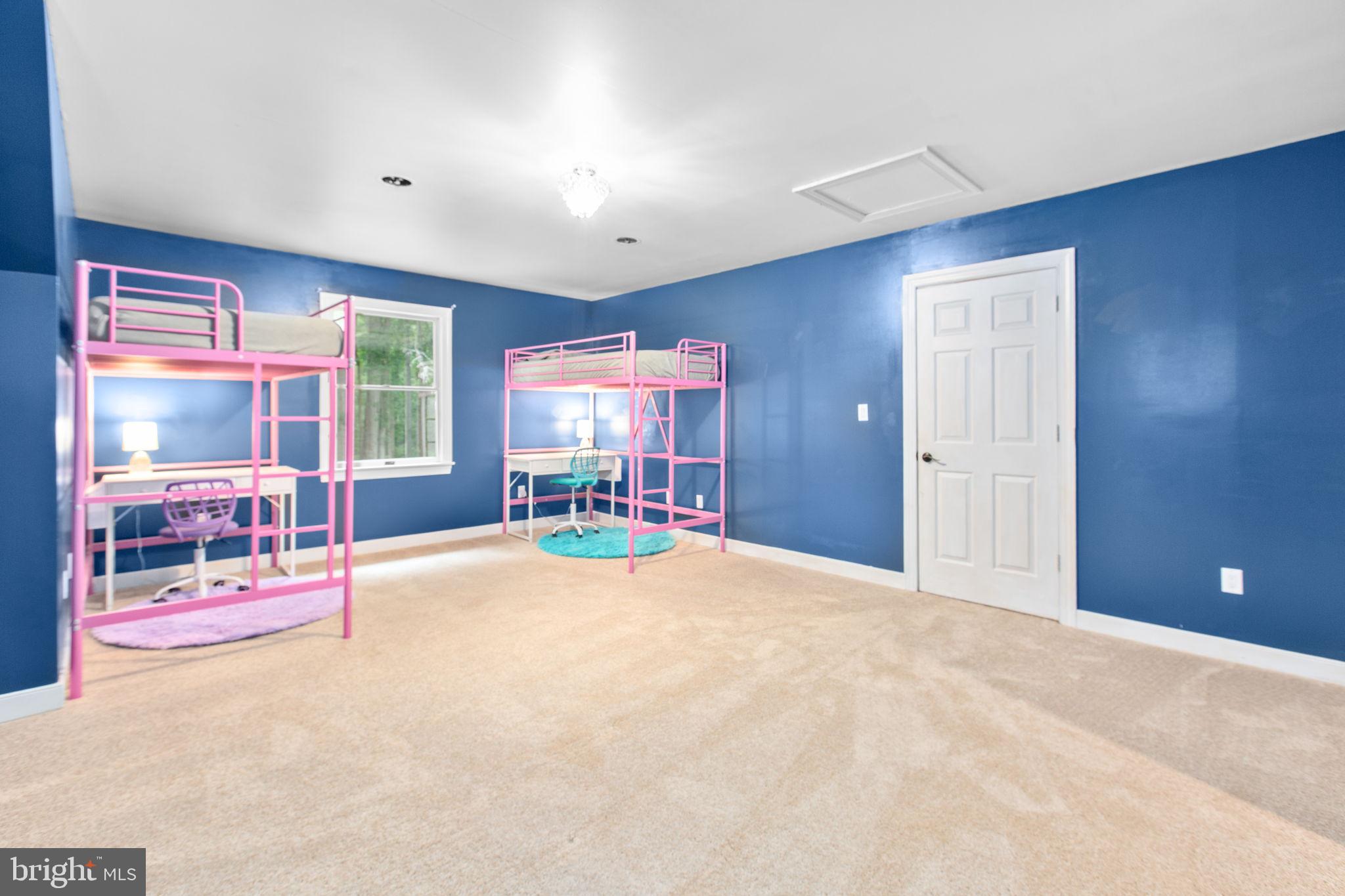 15371 RIDGE ROAD