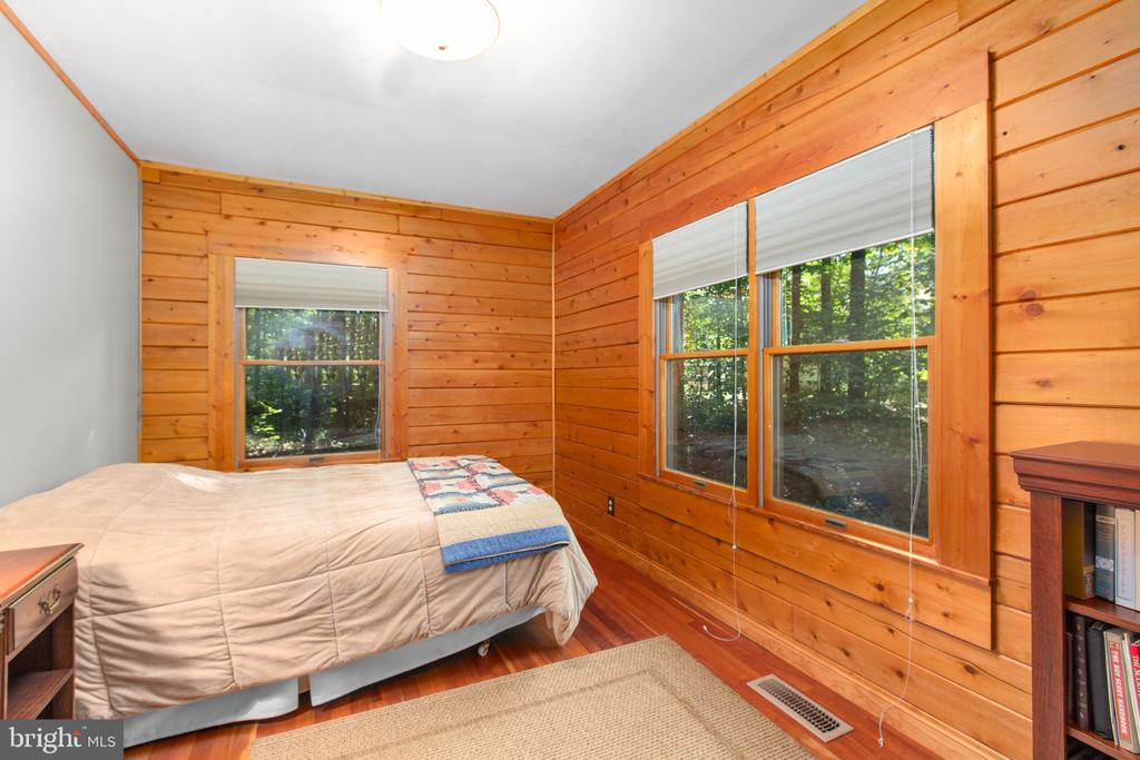 12135 CANTERBURY COURT