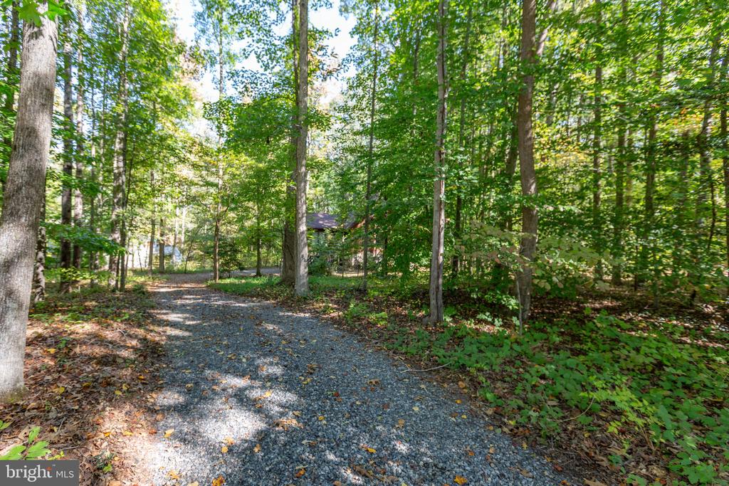 12135 CANTERBURY COURT