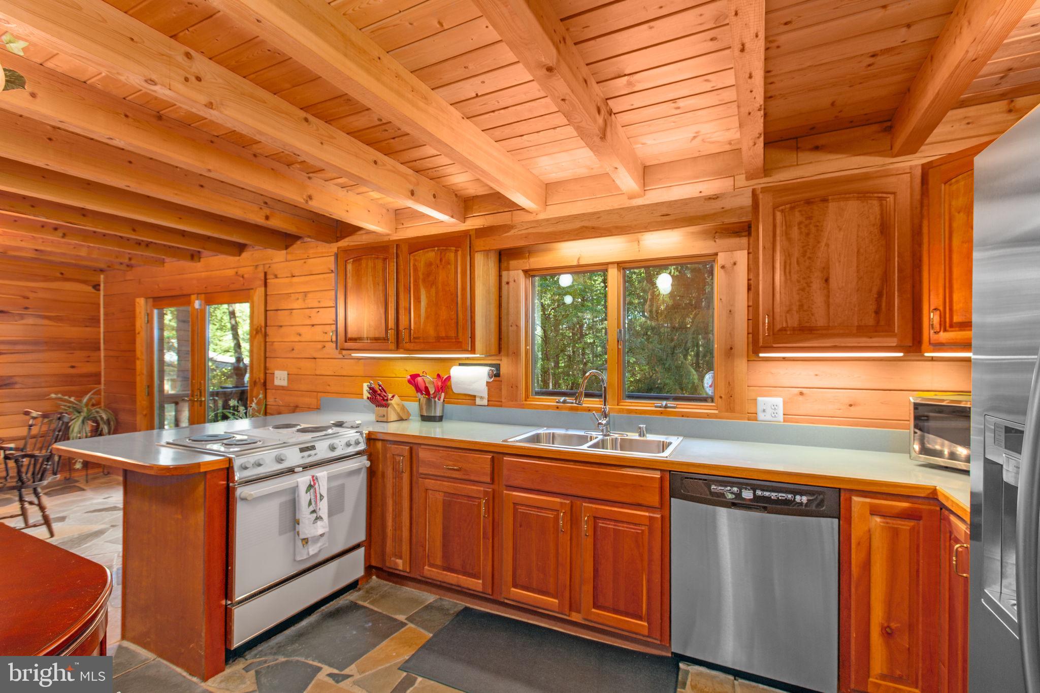 12135 CANTERBURY COURT