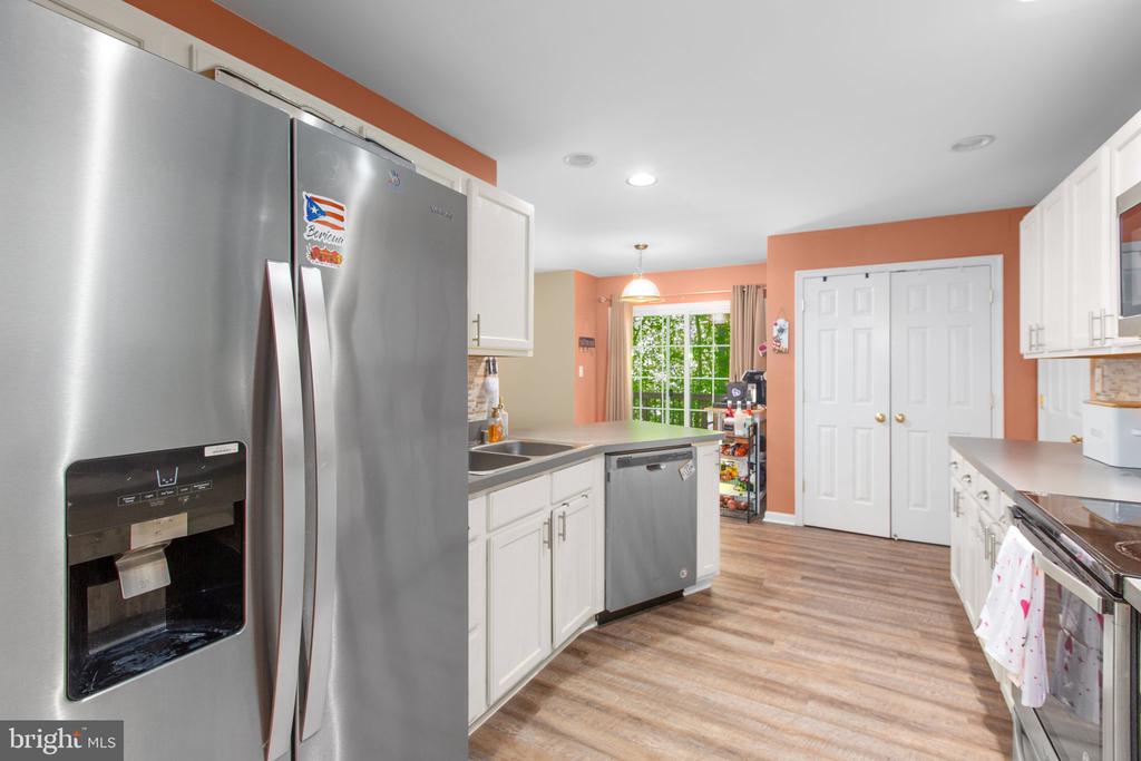 8863 SHERMAN CIRCLE