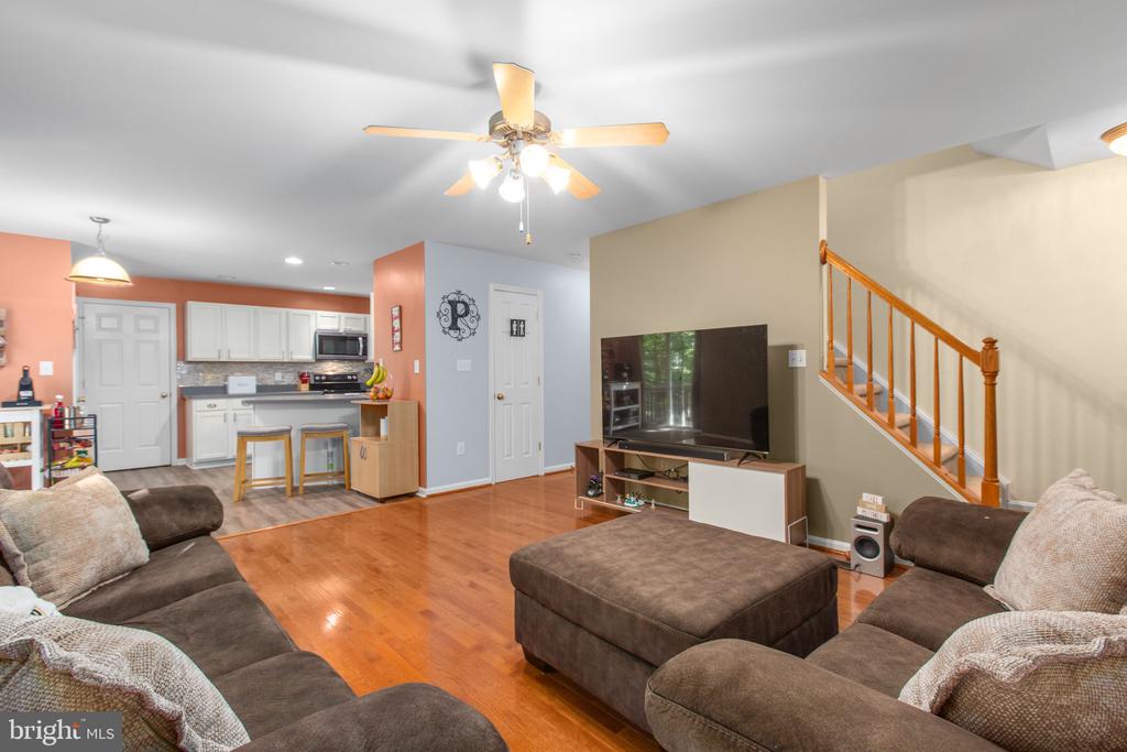 8863 SHERMAN CIRCLE