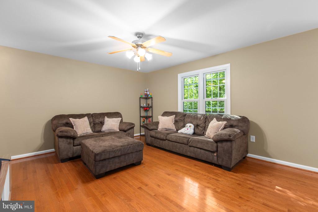 8863 SHERMAN CIRCLE