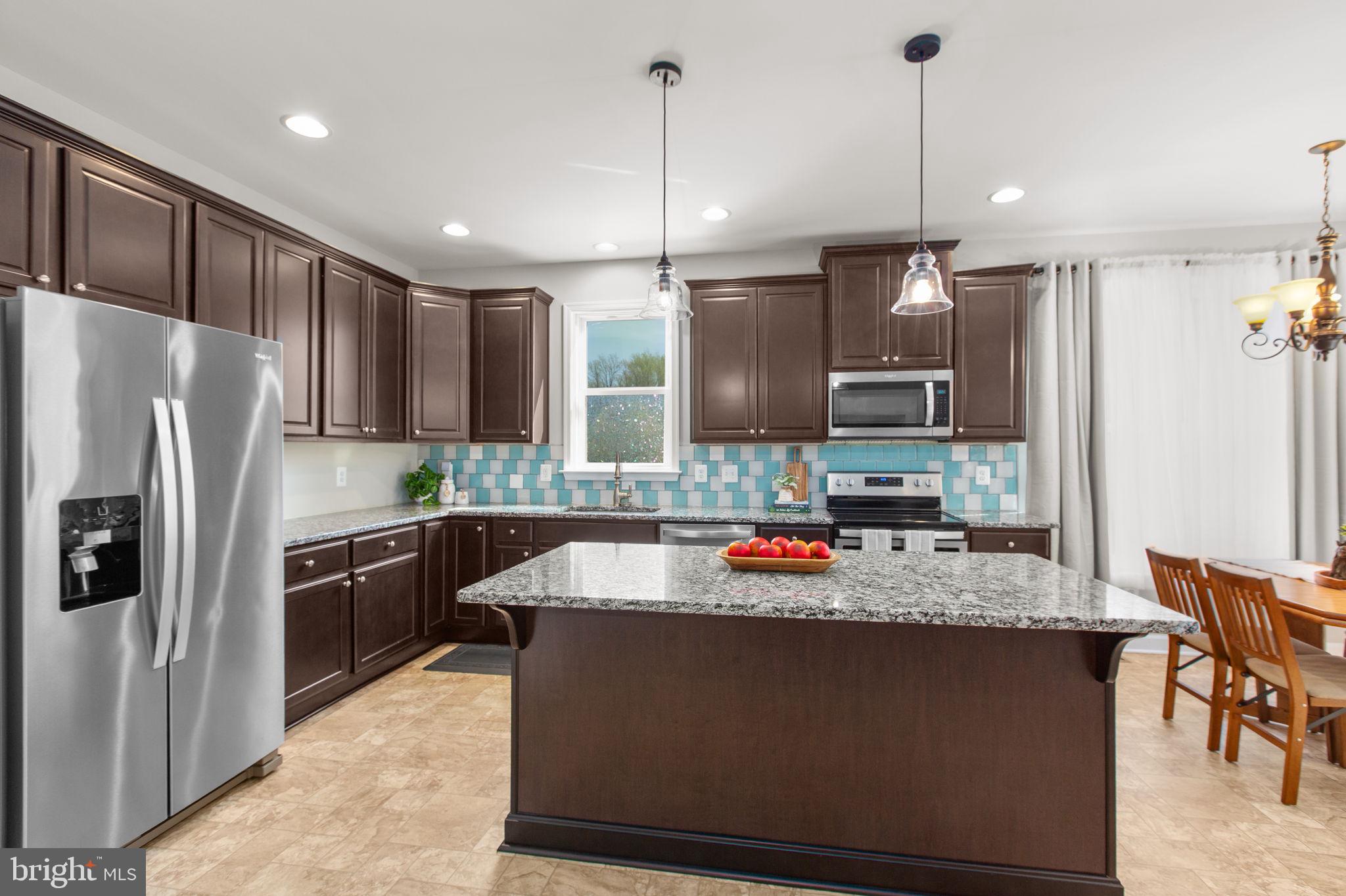 7121 POTOMAC LANDING DRIVE