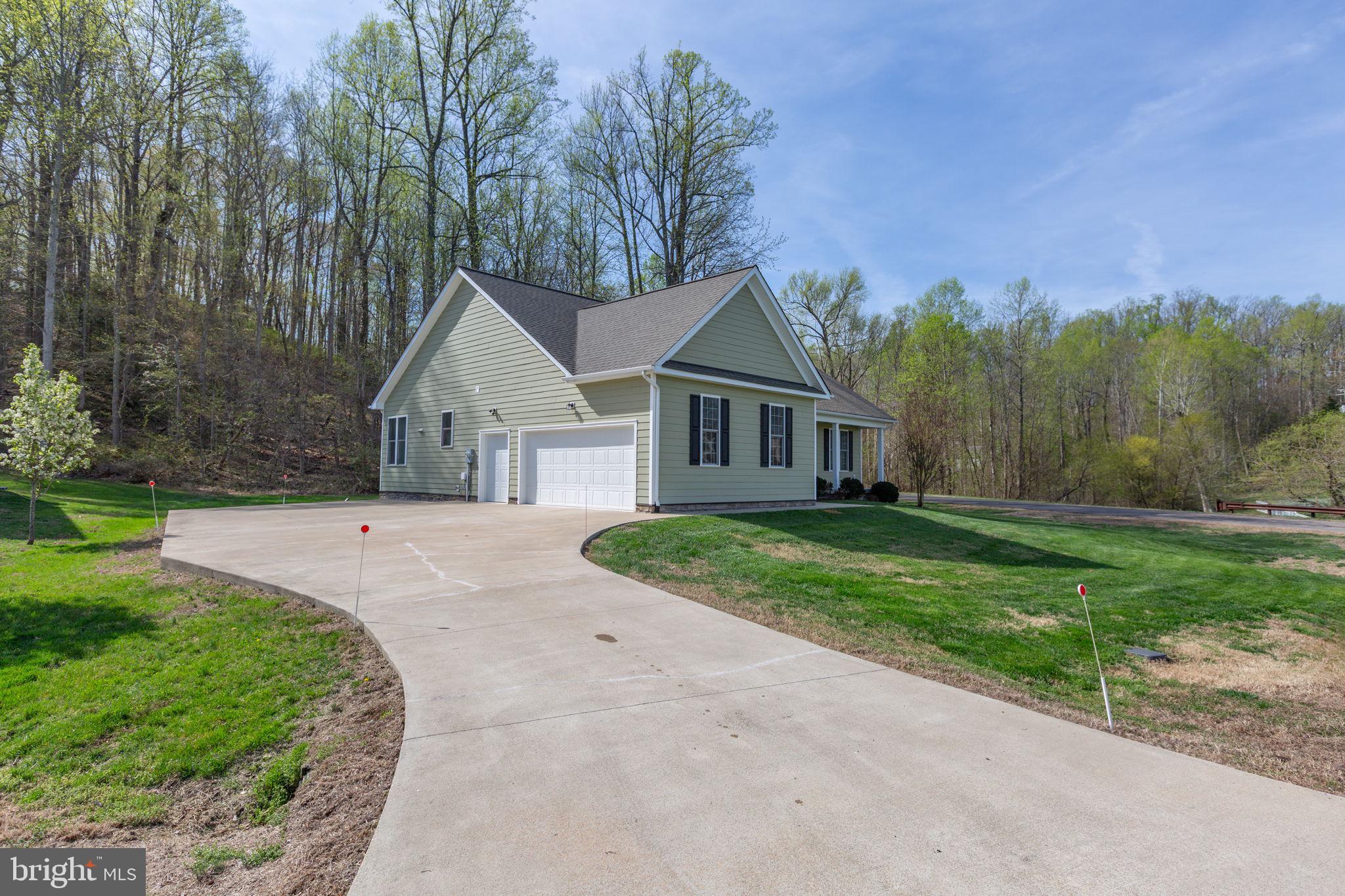 7121 POTOMAC LANDING DRIVE