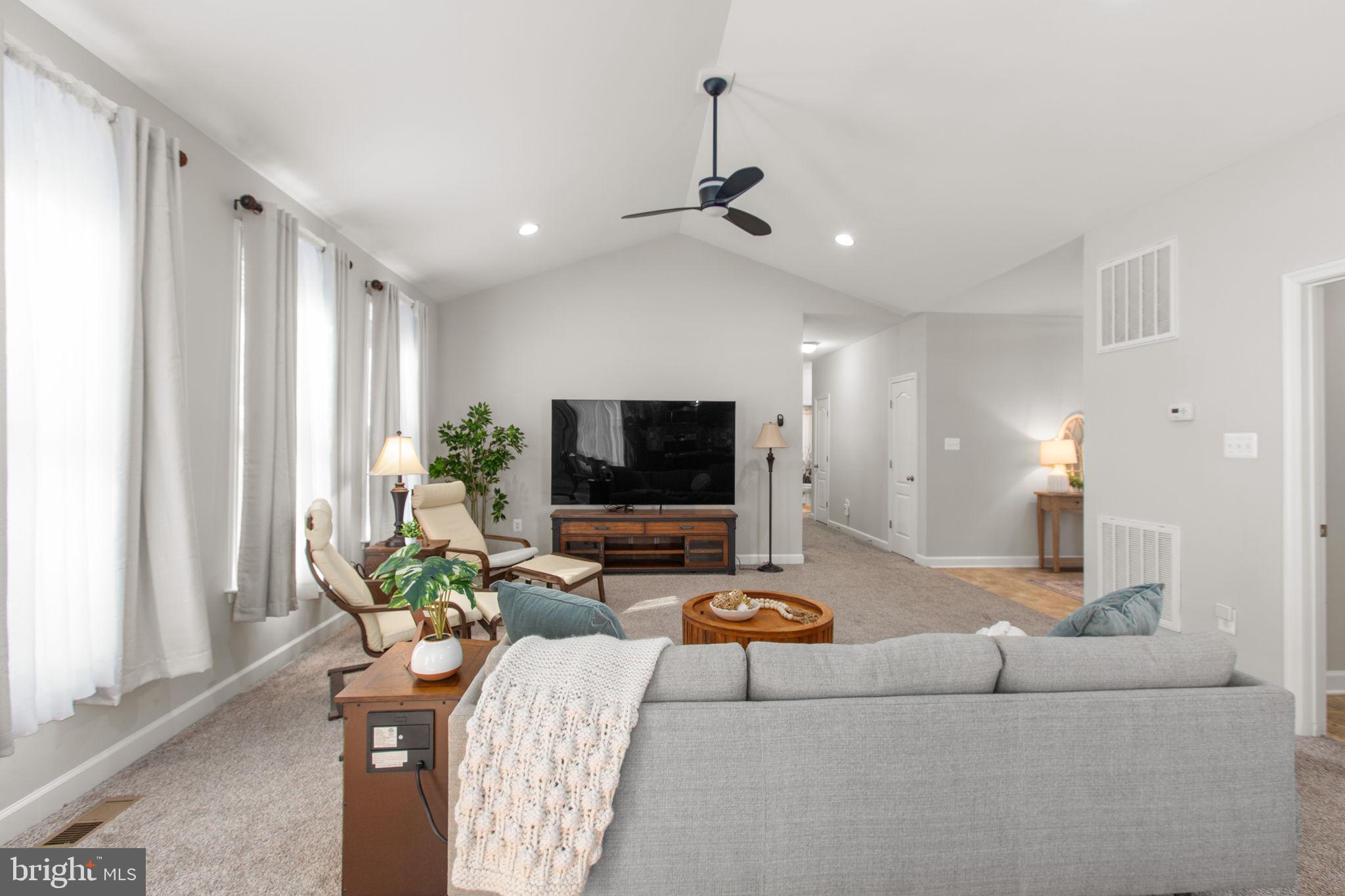 7121 POTOMAC LANDING DRIVE