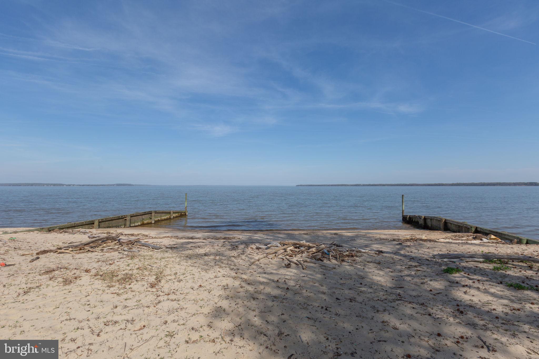 7121 POTOMAC LANDING DRIVE