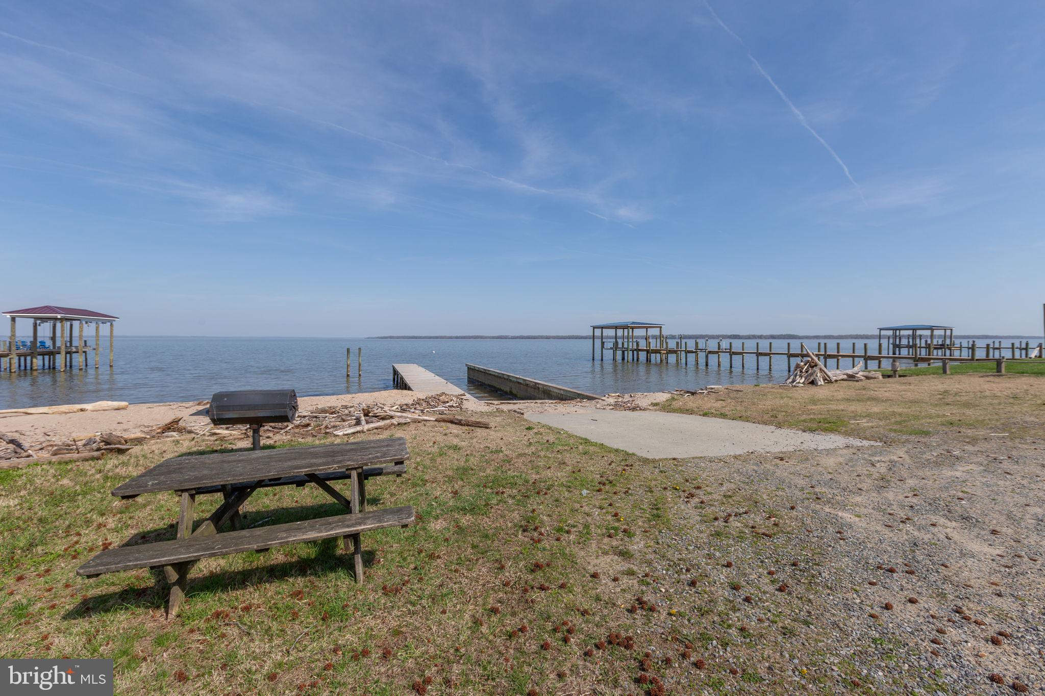 7121 POTOMAC LANDING DRIVE