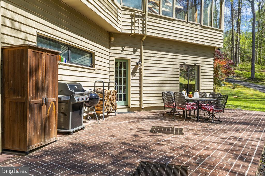 6251 ROKEBY LANE