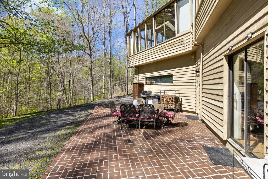 6251 ROKEBY LANE