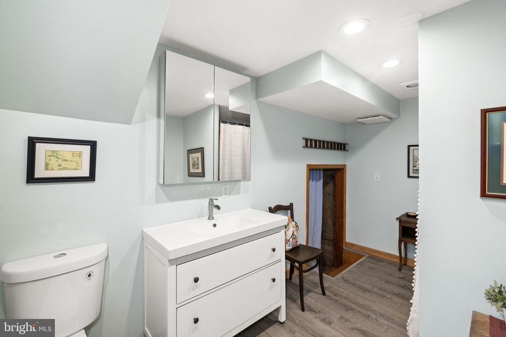 6251 ROKEBY LANE