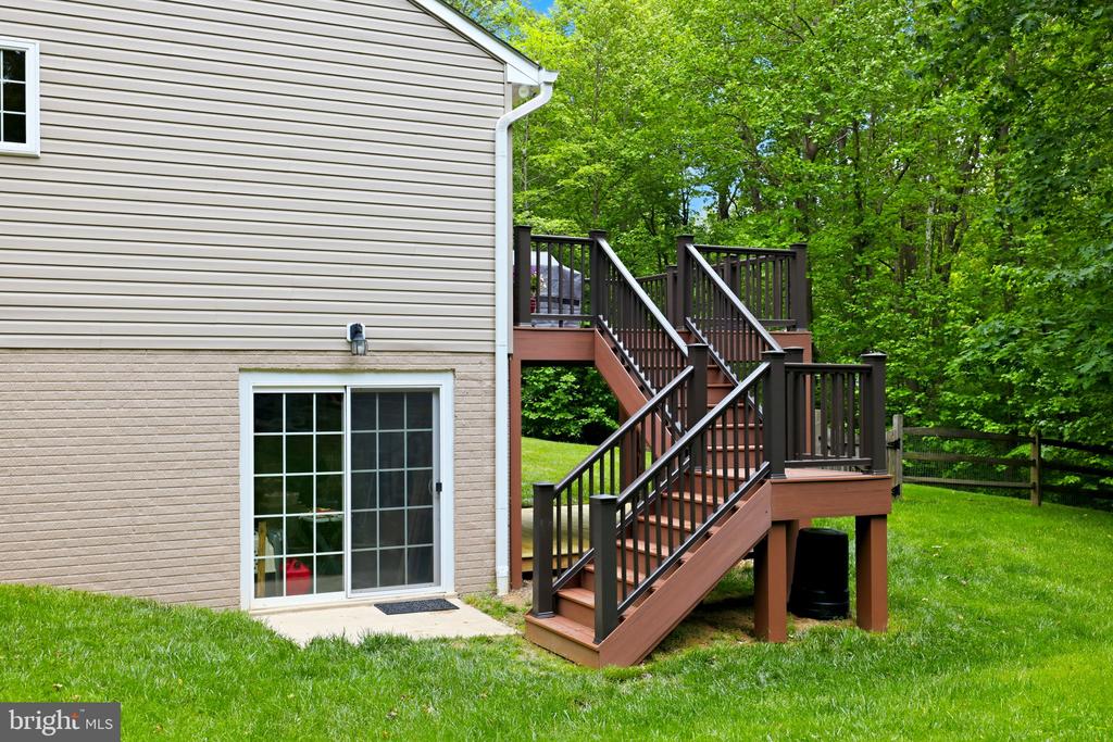 7039 ANTLER LANE